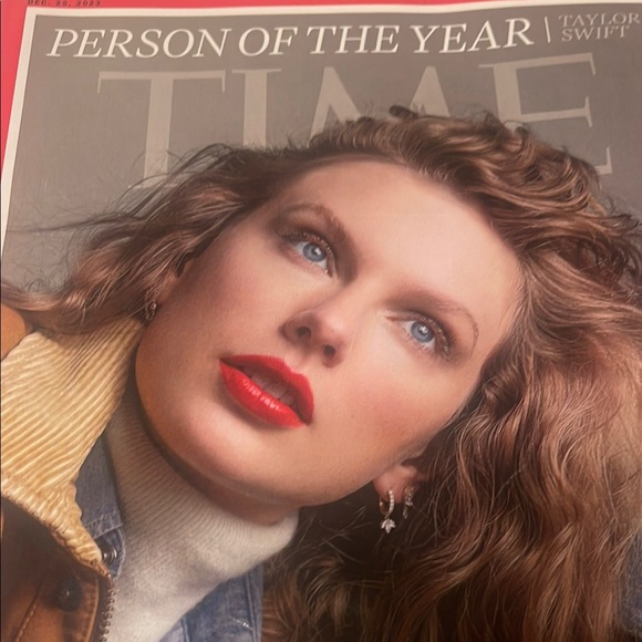 Collectible - Taylor Swift Time Magazine Person of the Year Issue - Picture 8 of 8